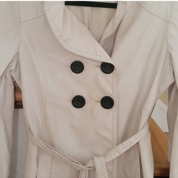 ANN TAYLOR Fitted Trench Coat Size Medium - Picture 4 of 6